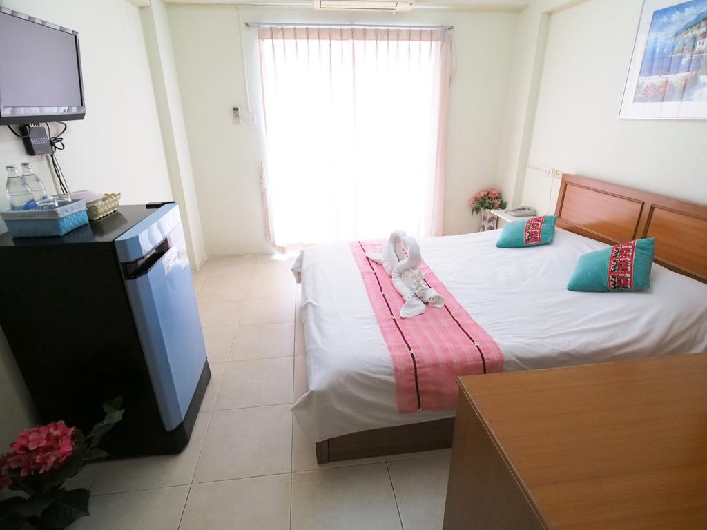 Thanapa Place Bangkok Zimmer foto