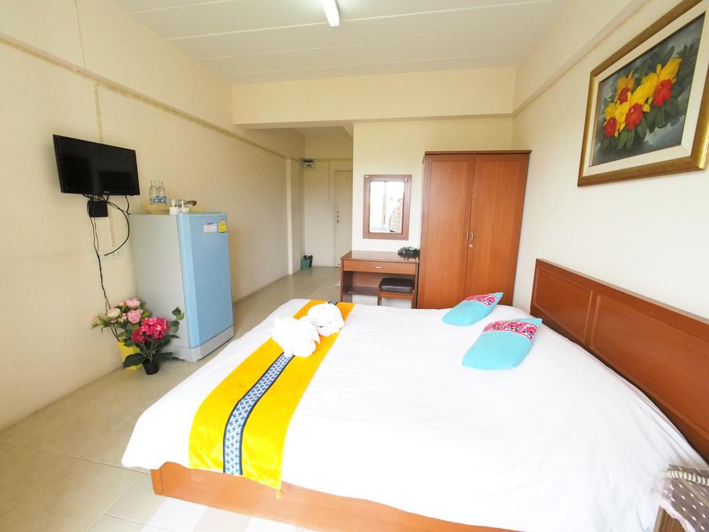 Thanapa Place Bangkok Zimmer foto
