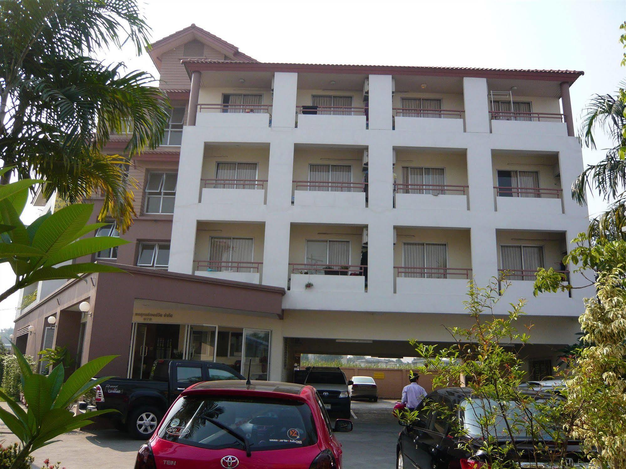 Thanapa Place Bangkok Exterior foto